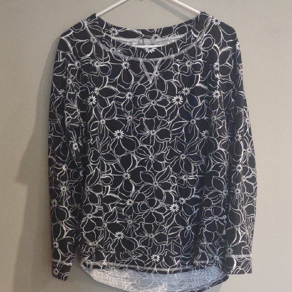 Talbots Women's Medium Black and White Floral UPF Protection Long‎ Sleeve Top